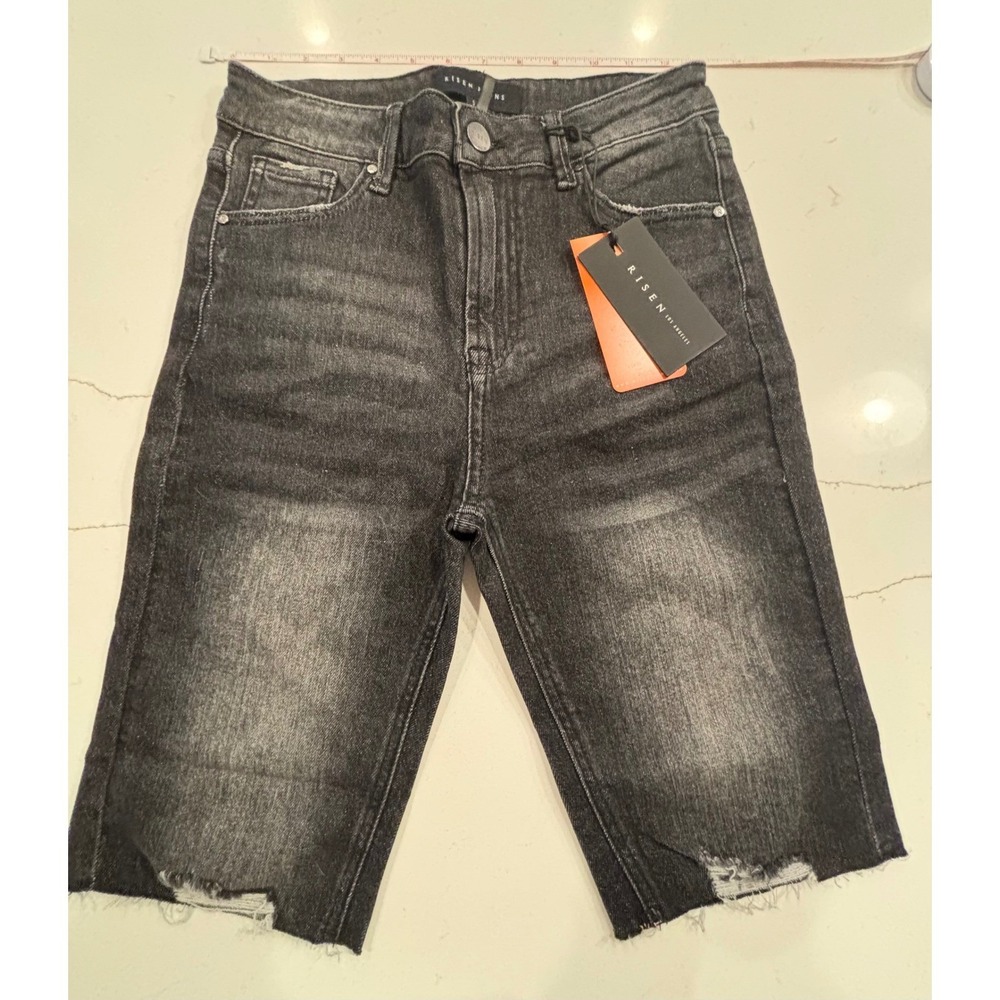 Risen Small Bermuda Shorts Womens Black RDS1310